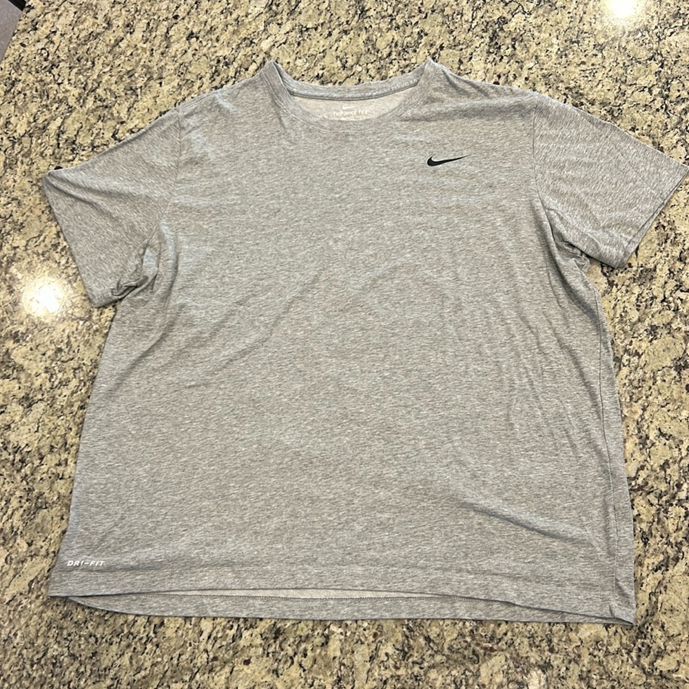 Nike Dri-Fit Tee | Grey | Men’s XXL